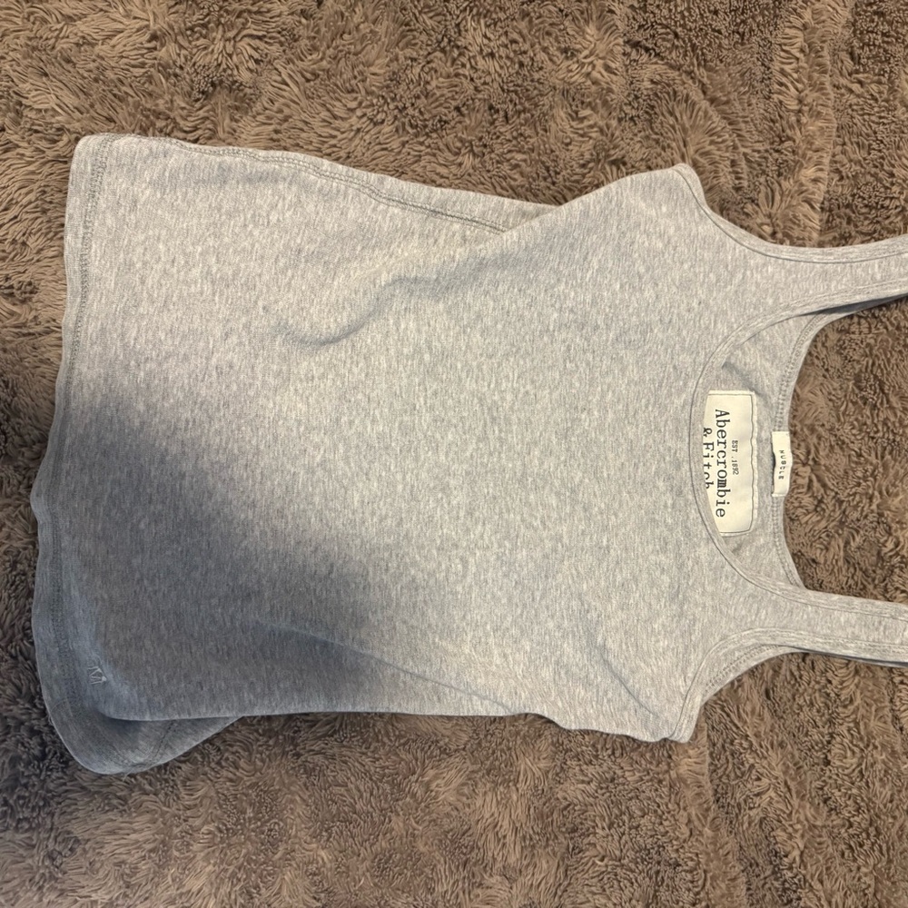 vintage Abercrombie and Fitch women’s heather grey tank